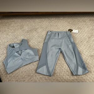 BuffBunny Storm Leggings and Bra both Size M, also willing to sell separately